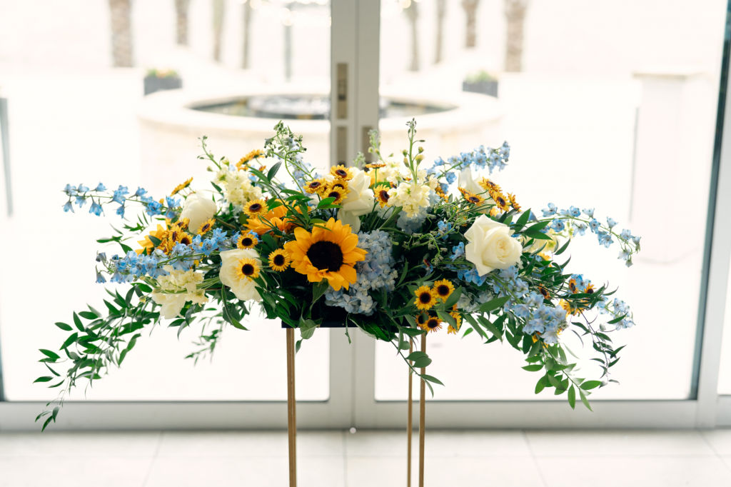 Florals by Dream Bouquet Brandon and Brianna at The Watrers Edge, Florals by Dream Bouquet