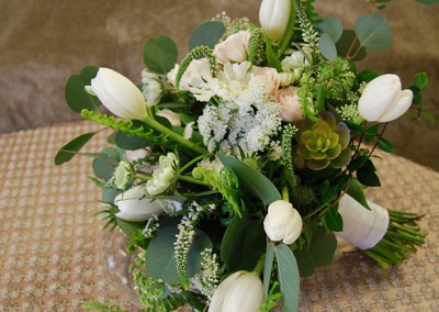 White and Ivory Wedding Bouquets 24