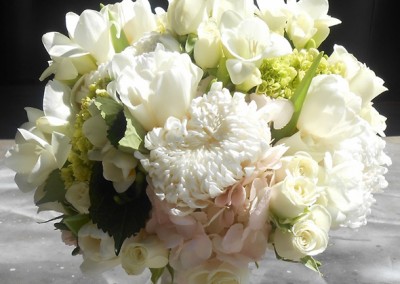 White and Ivory Wedding Bouquets 12