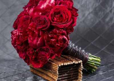 Red and Burgundy Wedding Bouquets1