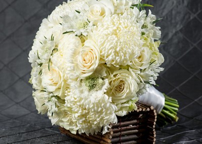 White and Ivory Wedding Bouquets 7