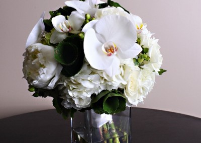White and Ivory Wedding Bouquets 5